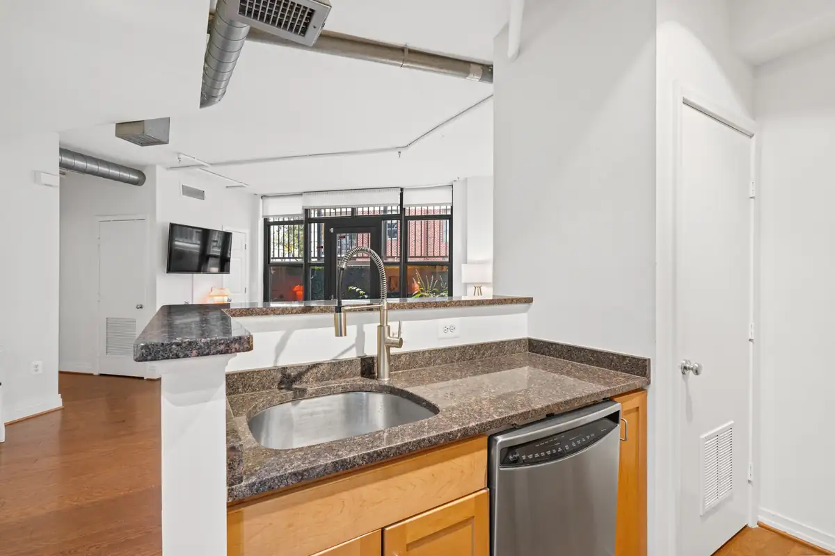 2020 12th St NW T10-41.jpg