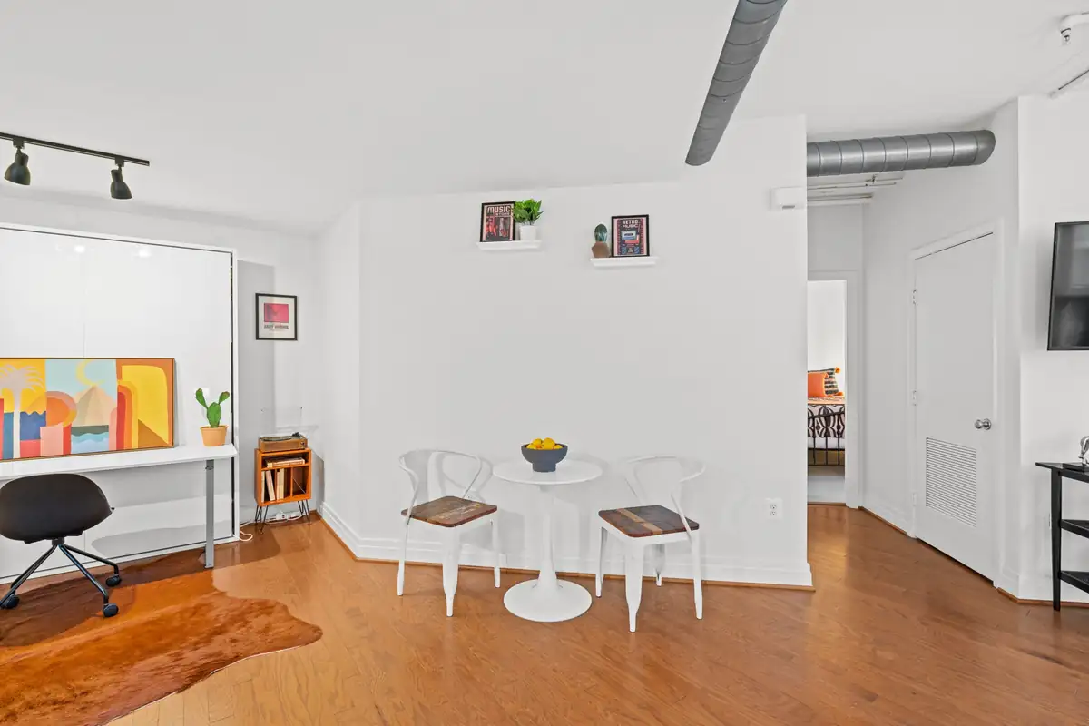 2020 12th St NW T10-37.jpg