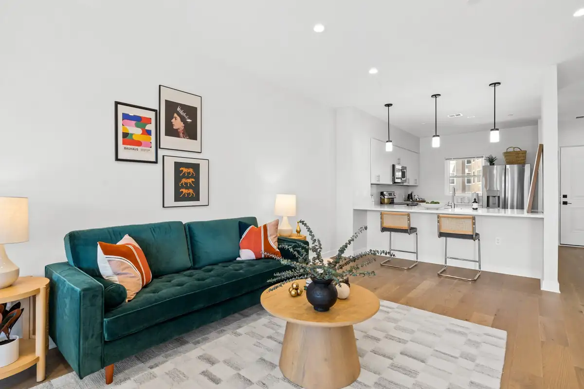 1015 Spring Rd NW - 0009.jpg
