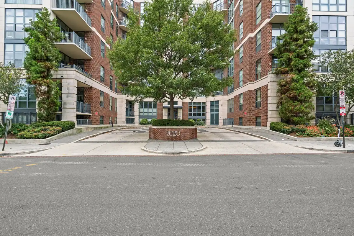 2020 12th St NW T10-61.jpg