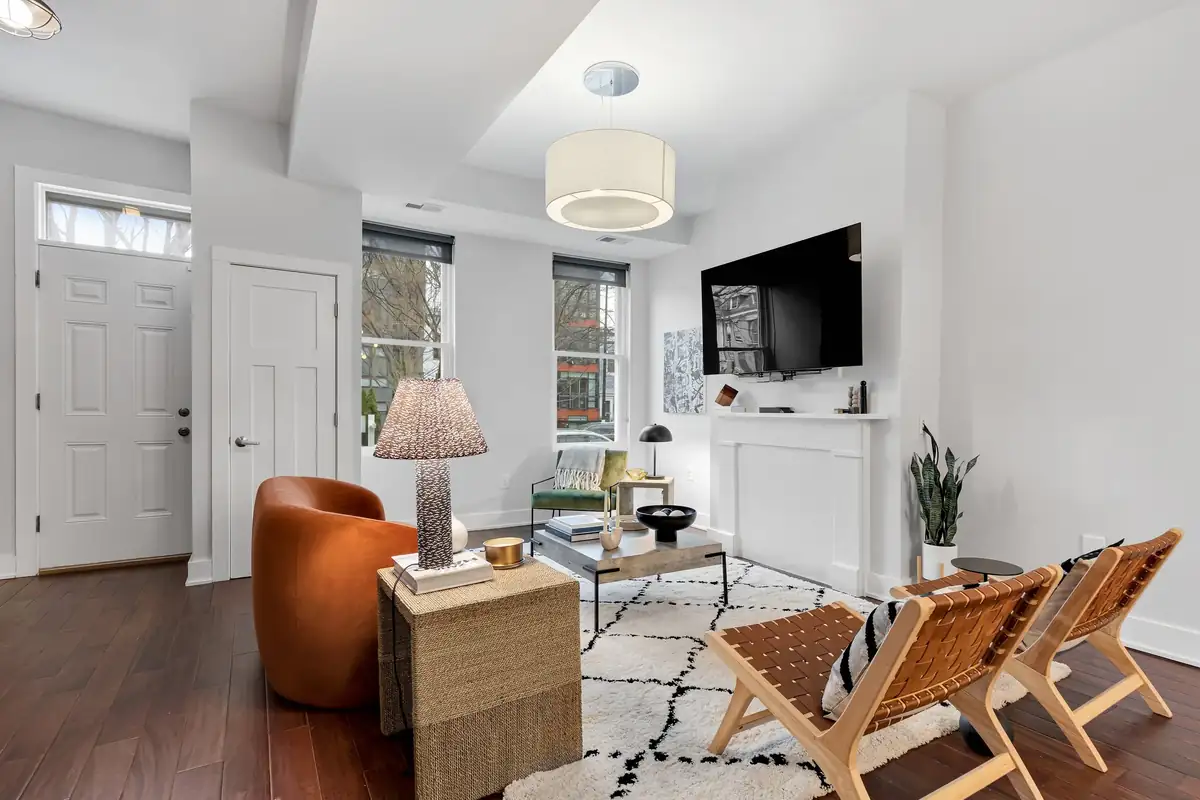 1830 6th St NW-0005.jpg