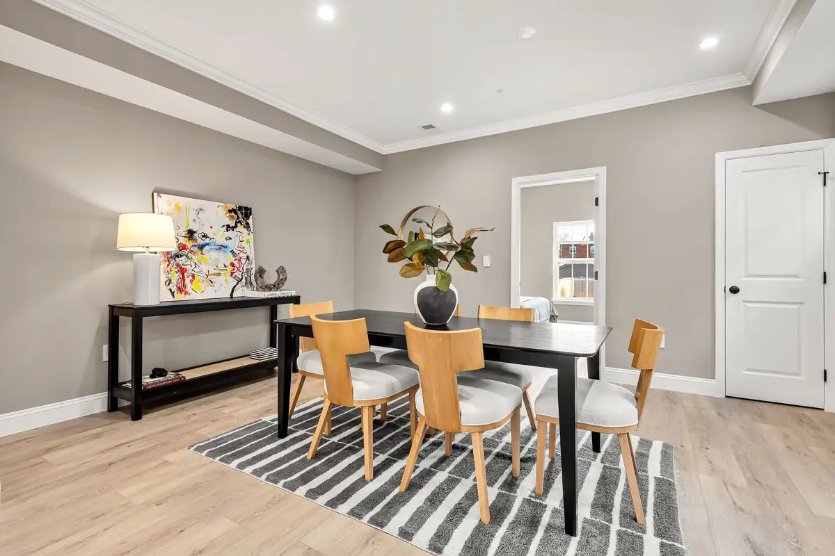 Home staging at 1117 46th St NE