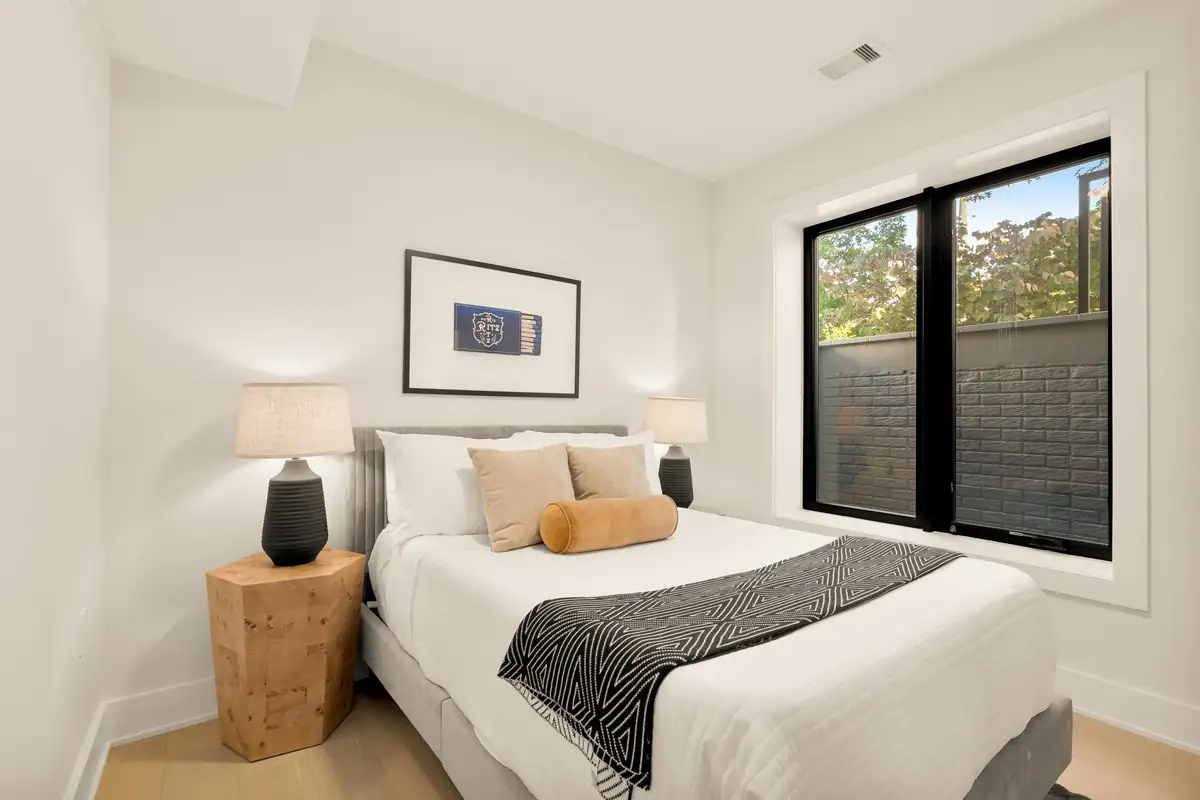 3934 14th St NW B-0015.jpg
