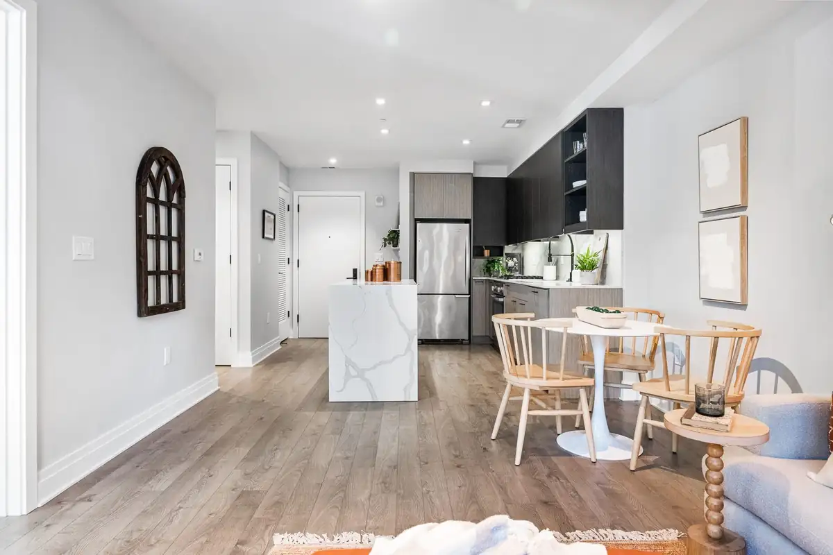 7-web-or-mls-900 11th St SE g07-Washington, DC 20003-7.jpg