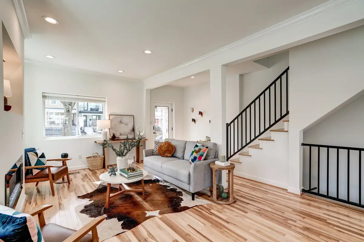 401 Delafield Pl NW-18.jpg