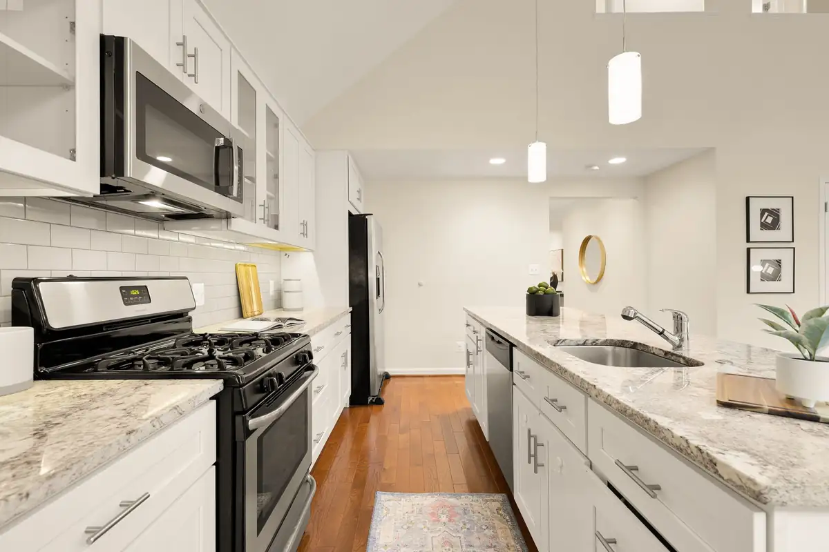 5816 Vandergrift Ave-0021.jpg