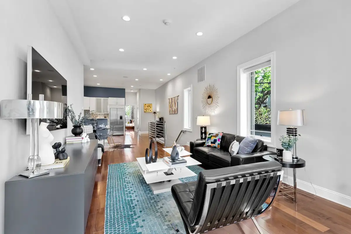 Home staging at Augmenting the Sellers Existing Furniture, photo 68 of 103