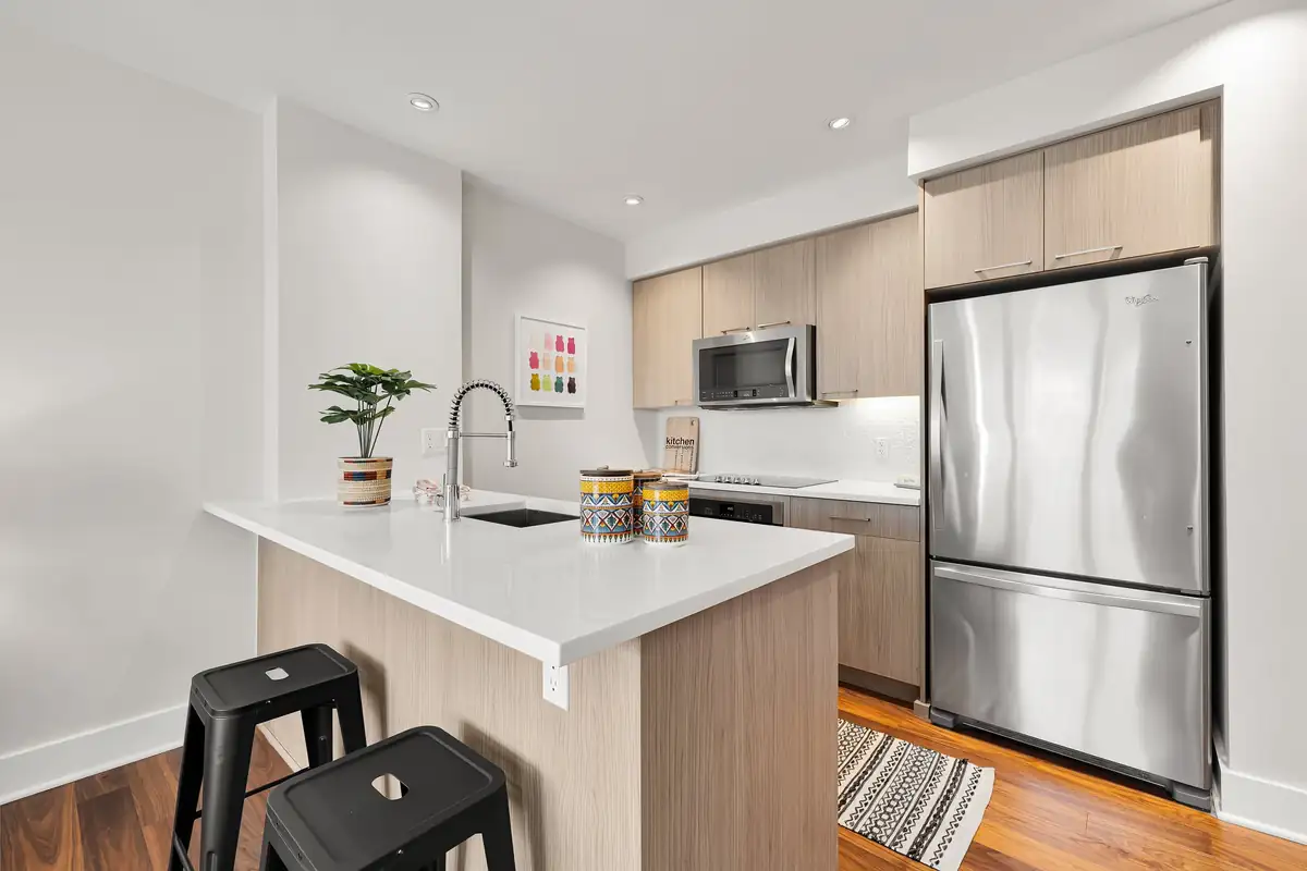 2331 15th St NW 305N-0013.jpg