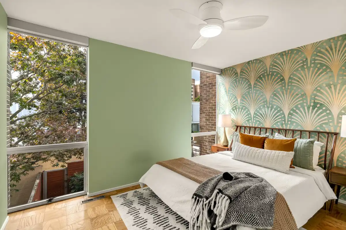 Home staging at 298 N St SW