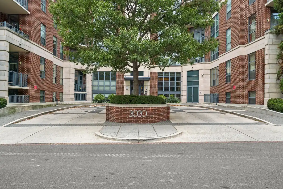 2020 12th St NW T10-62.jpg