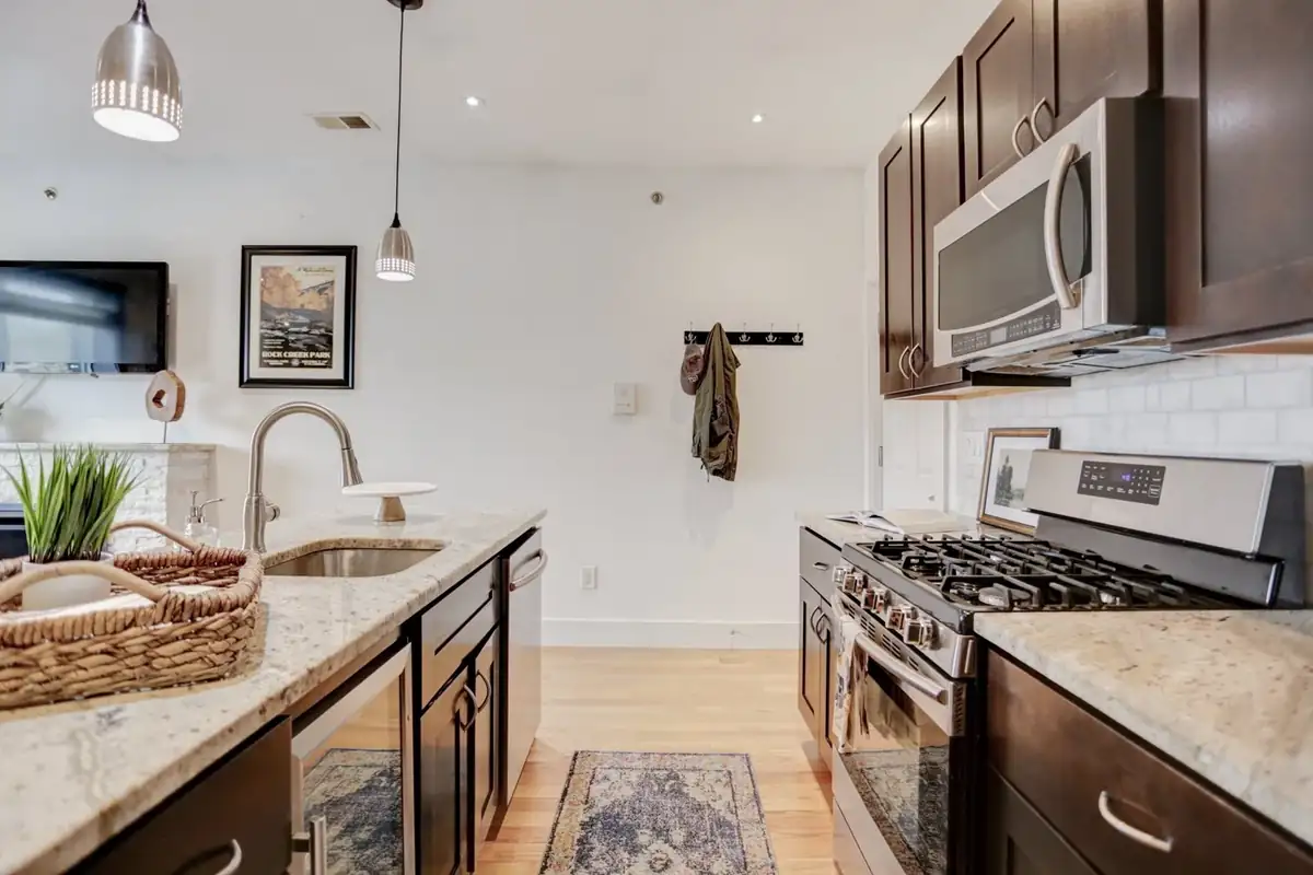 Home staging at Augmenting the Sellers Existing Furniture, photo 62 of 103