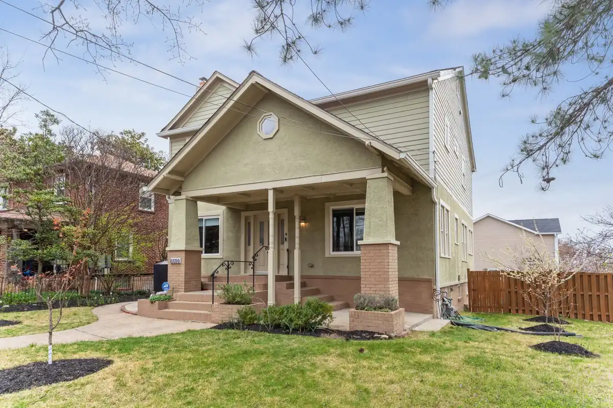 Home staging at 6609 1st NW