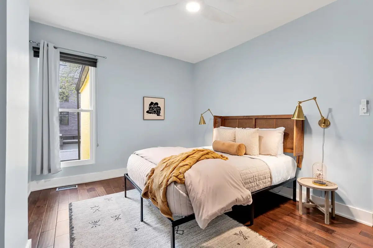 1830 6th St NW-0024.jpg
