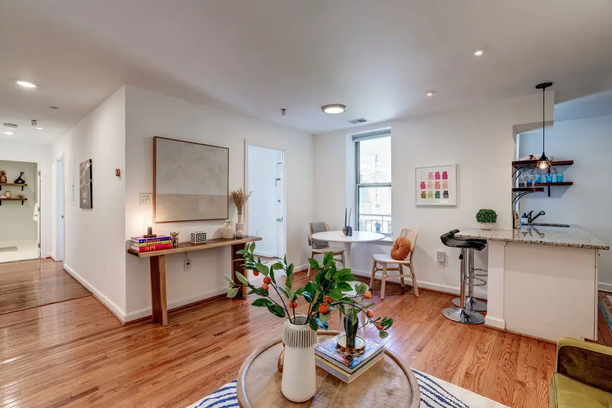 1308 Clifton St NW #405_0012.jpg