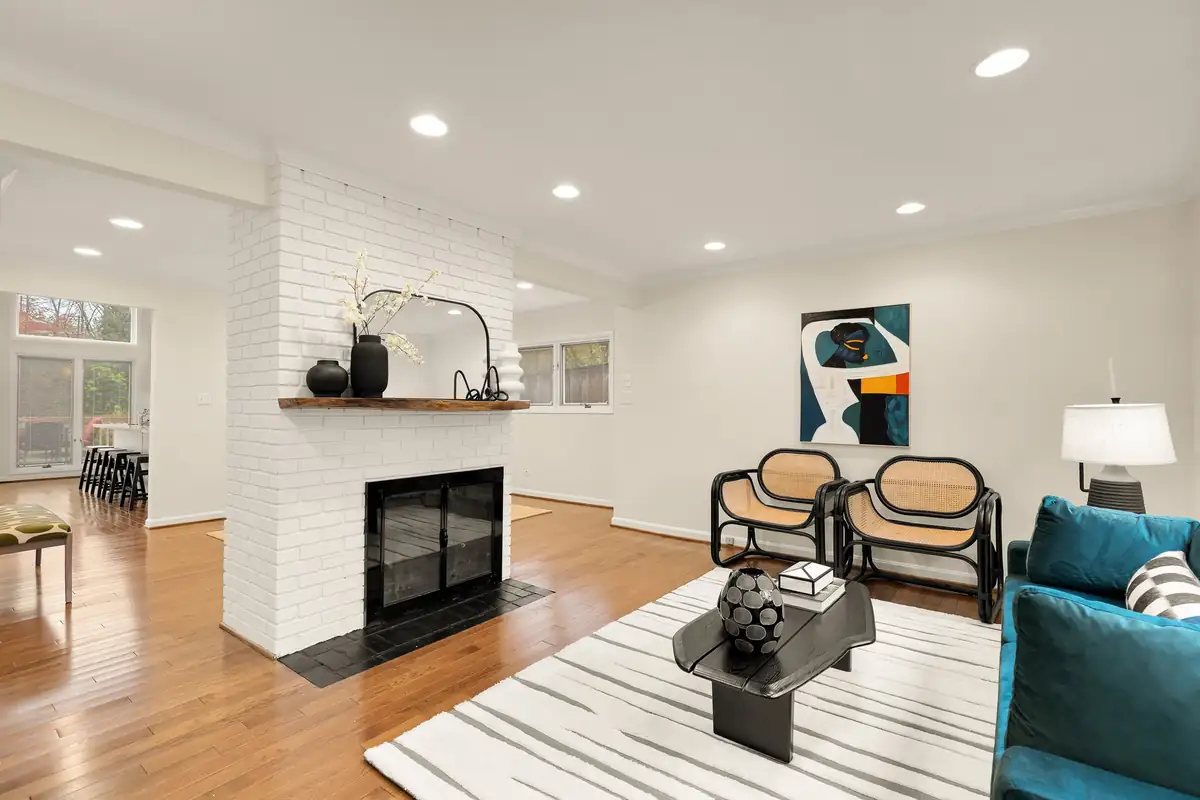 5816 Vandergrift Ave-0008.jpg