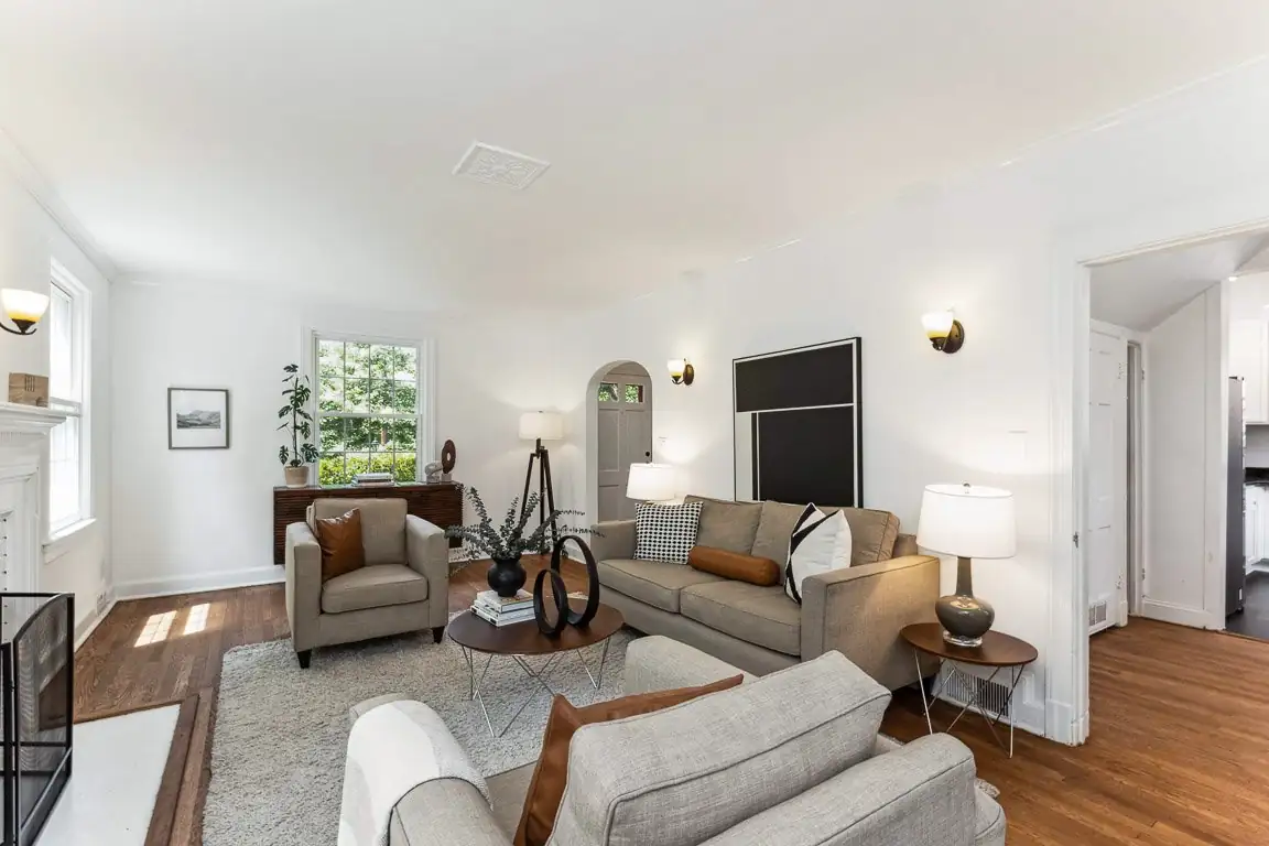 Home staging at 4227 46th St NW