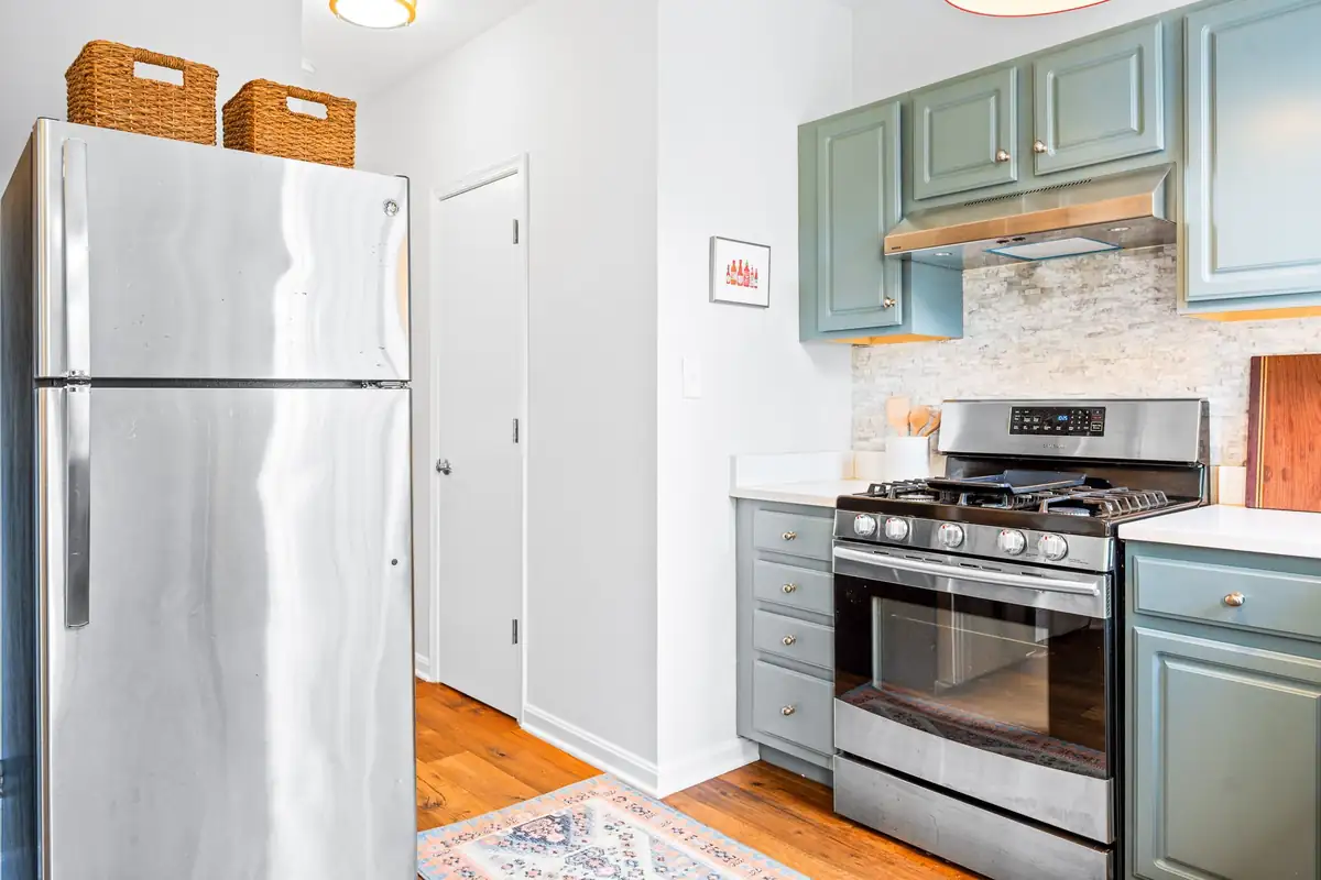15-web-or-mls-424 Oakdale Place NW, Washington, DC 20001-14.jpg