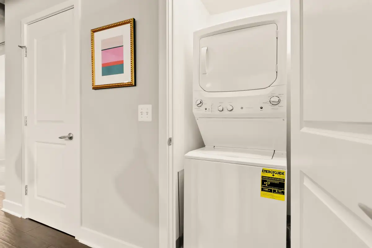 2125 14th St NW 427-0034.jpg