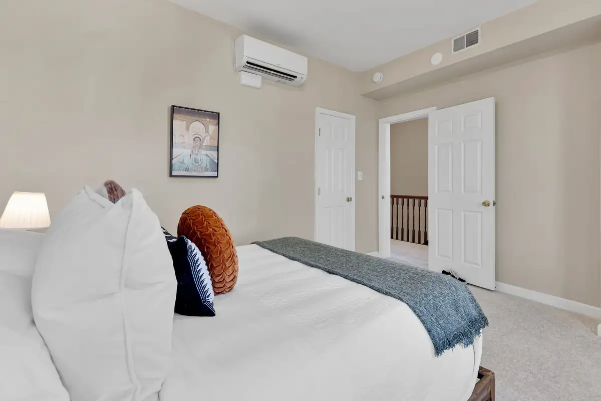 451 Lamont St NW-0021.jpg