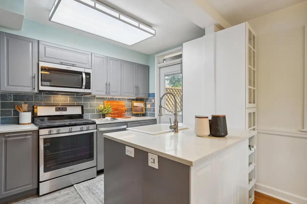 304 South Glebe Road Arlington-large-005-006-005-1500x1000-72dpi.jpg
