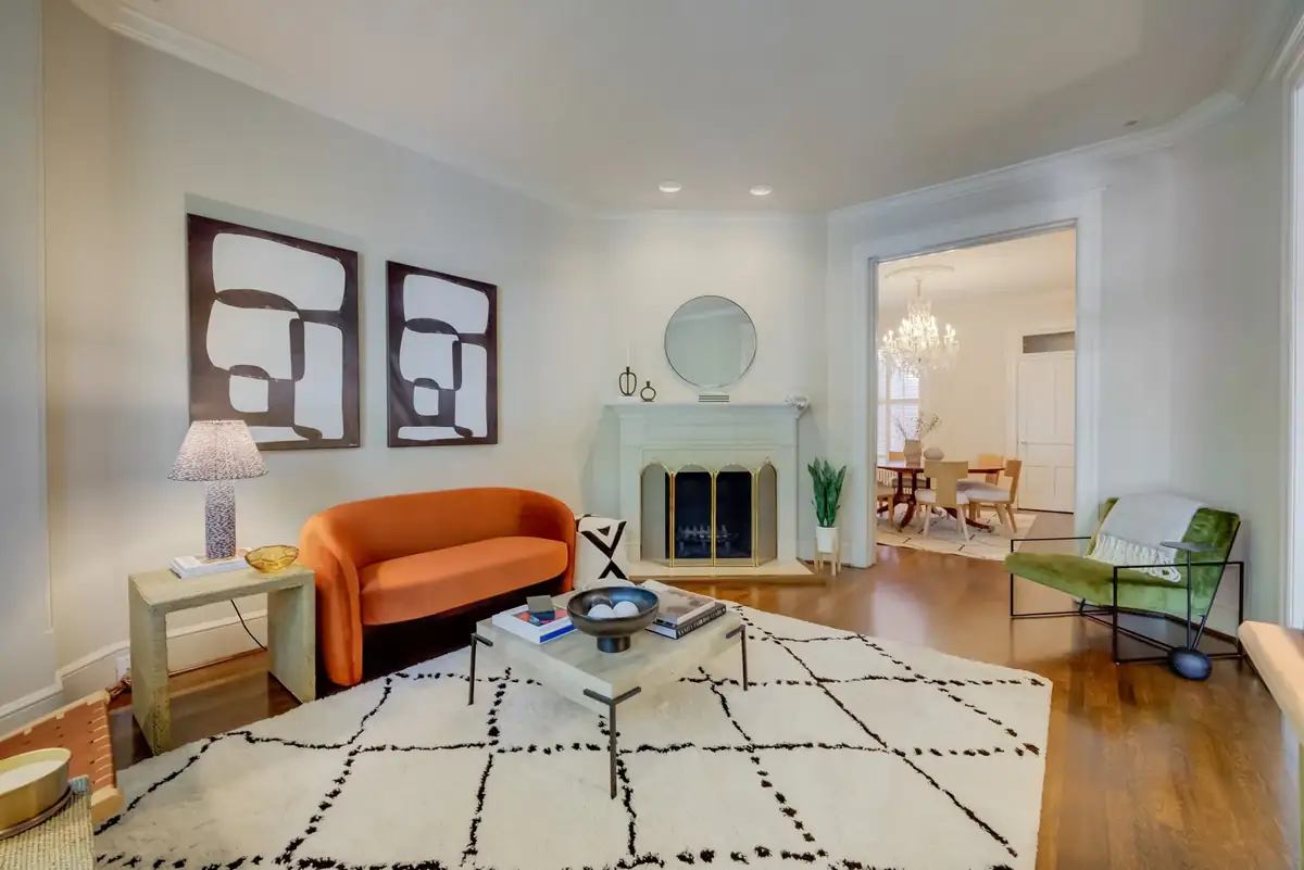 Home staging at 719 A St SE