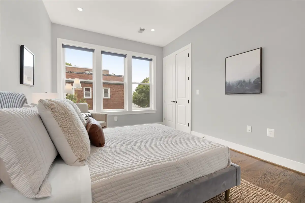 1401 K St SE 3-0025.jpg