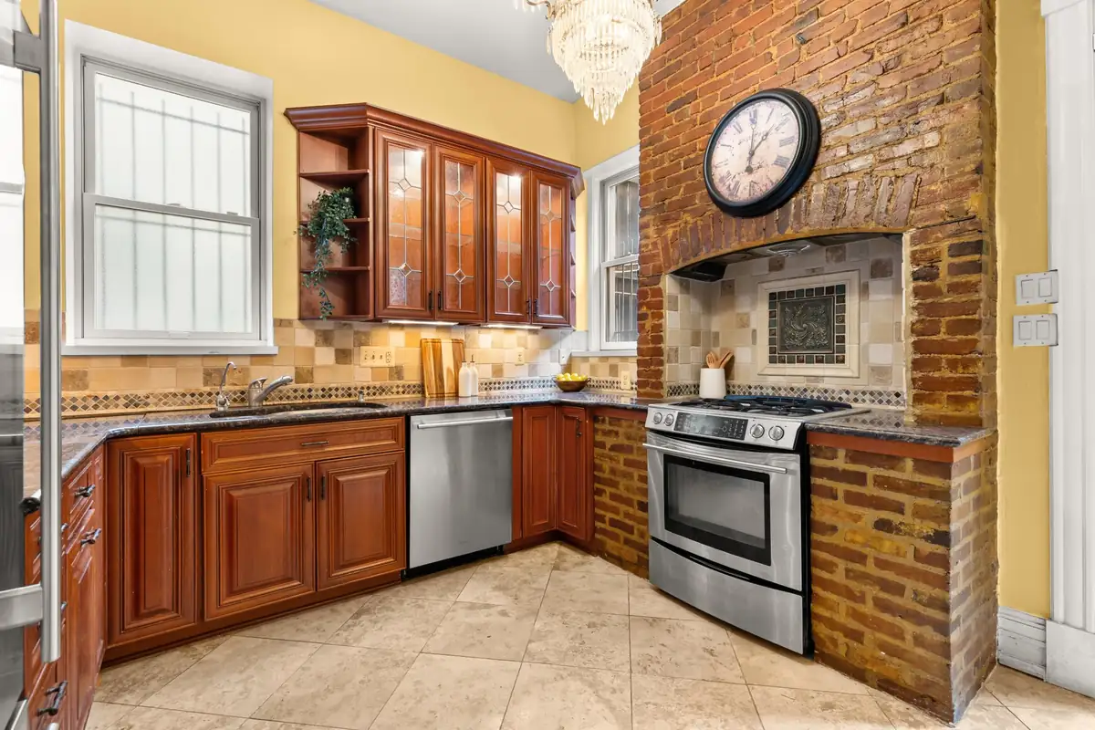 1519 Kingman Pl-0016.jpg