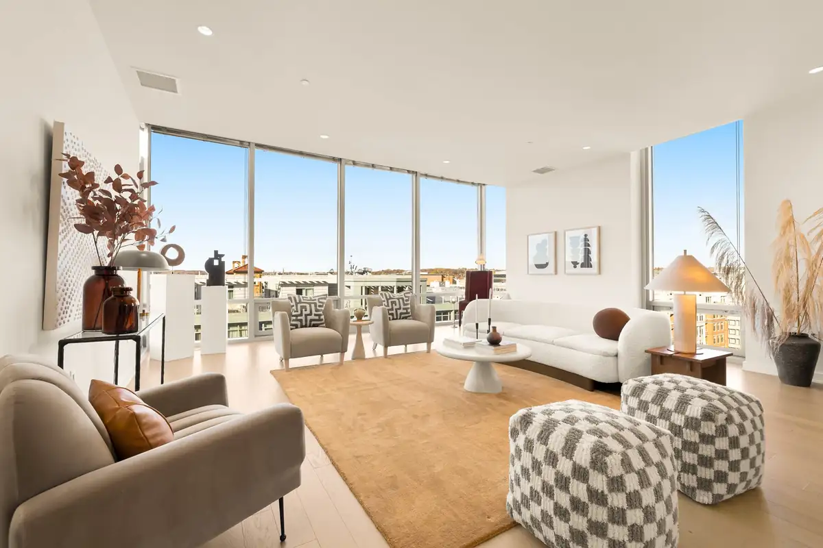 Home staging at 1111 24th St NW #PH101