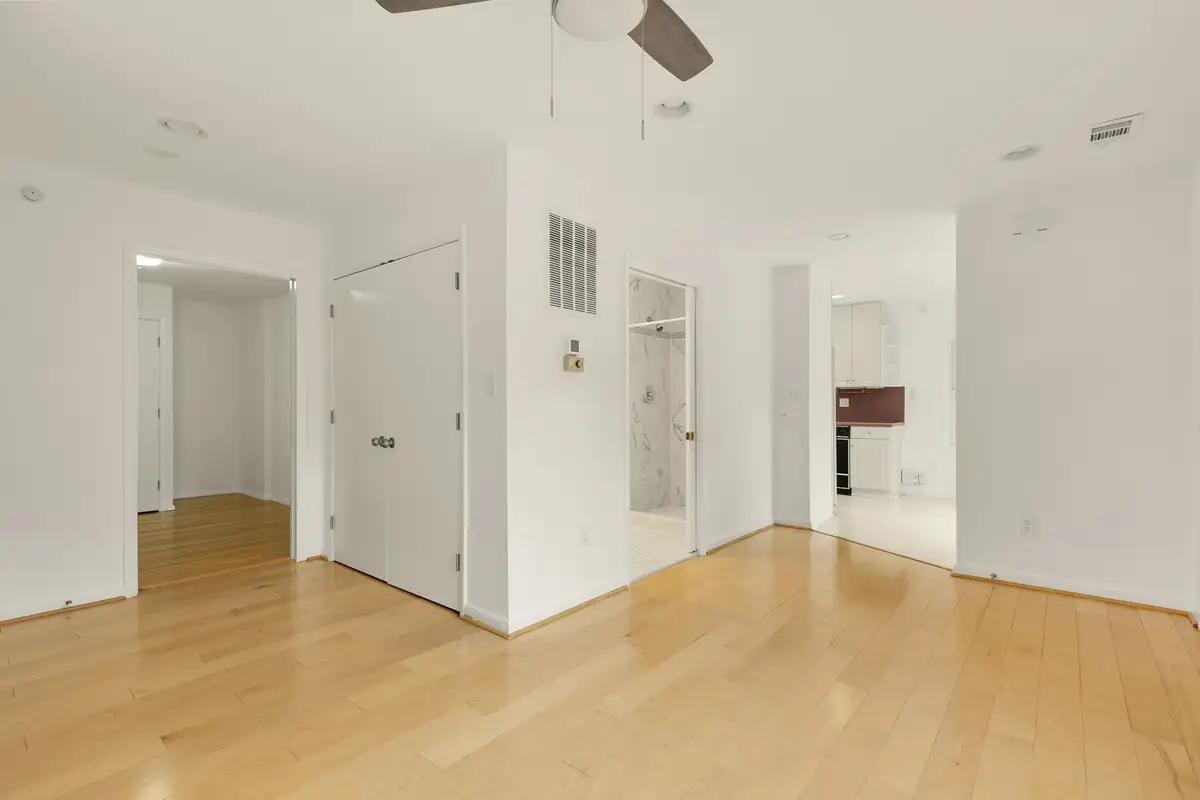 2619 Cory Terrace-0043.jpg