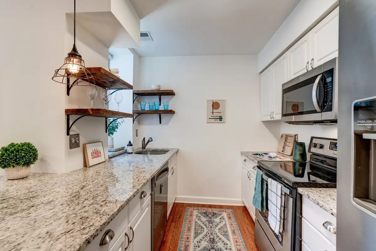 1308 Clifton St NW #405_0022.jpg