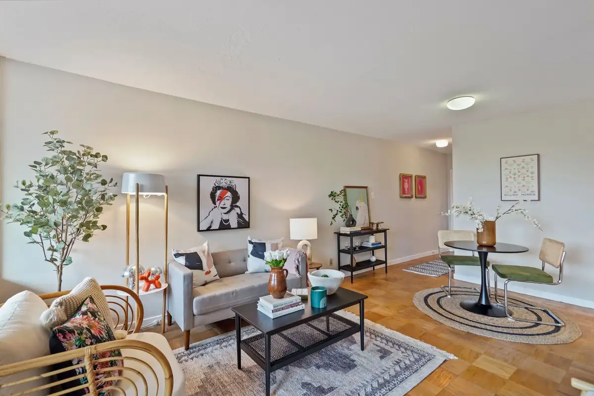 Home staging at 430 M St #N400