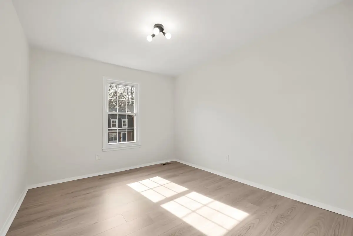 11961 Heathcote Ct-0032.jpg