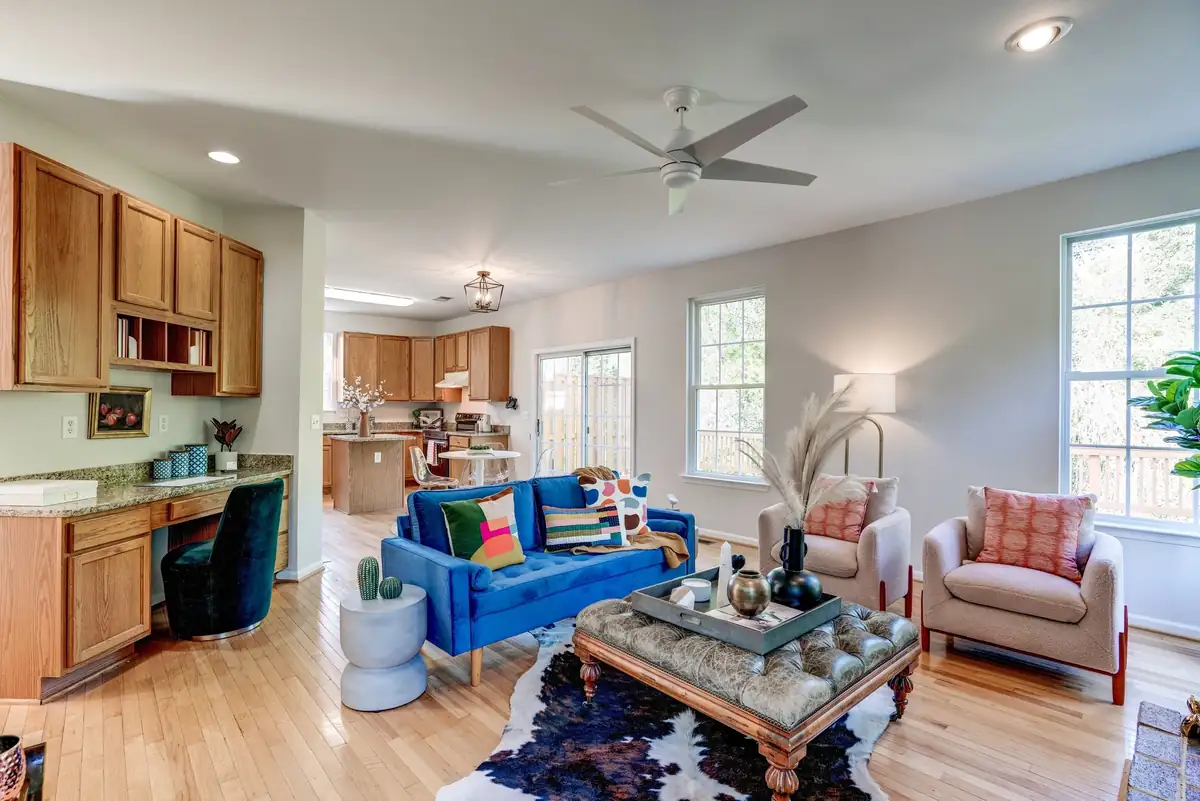 1926 Carters Grove Dr_0040.jpg