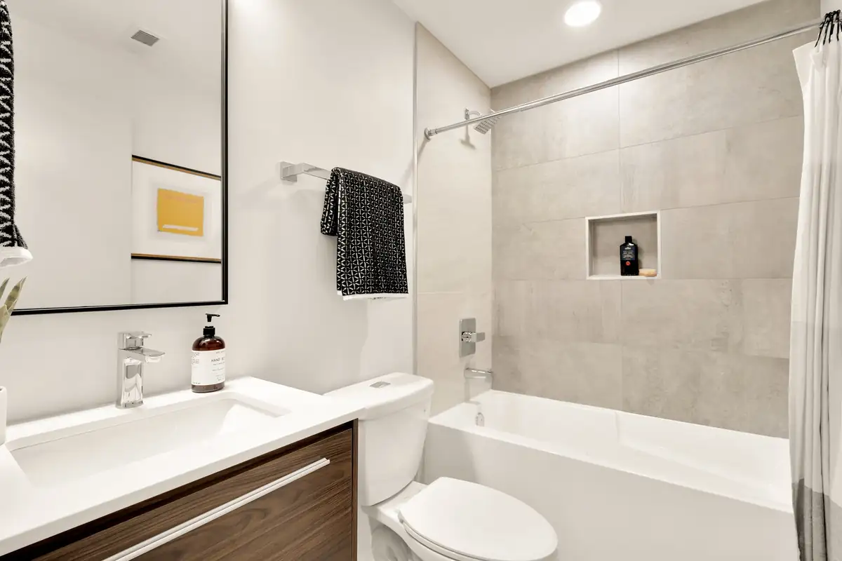 3934 14th St NW B-0012.jpg