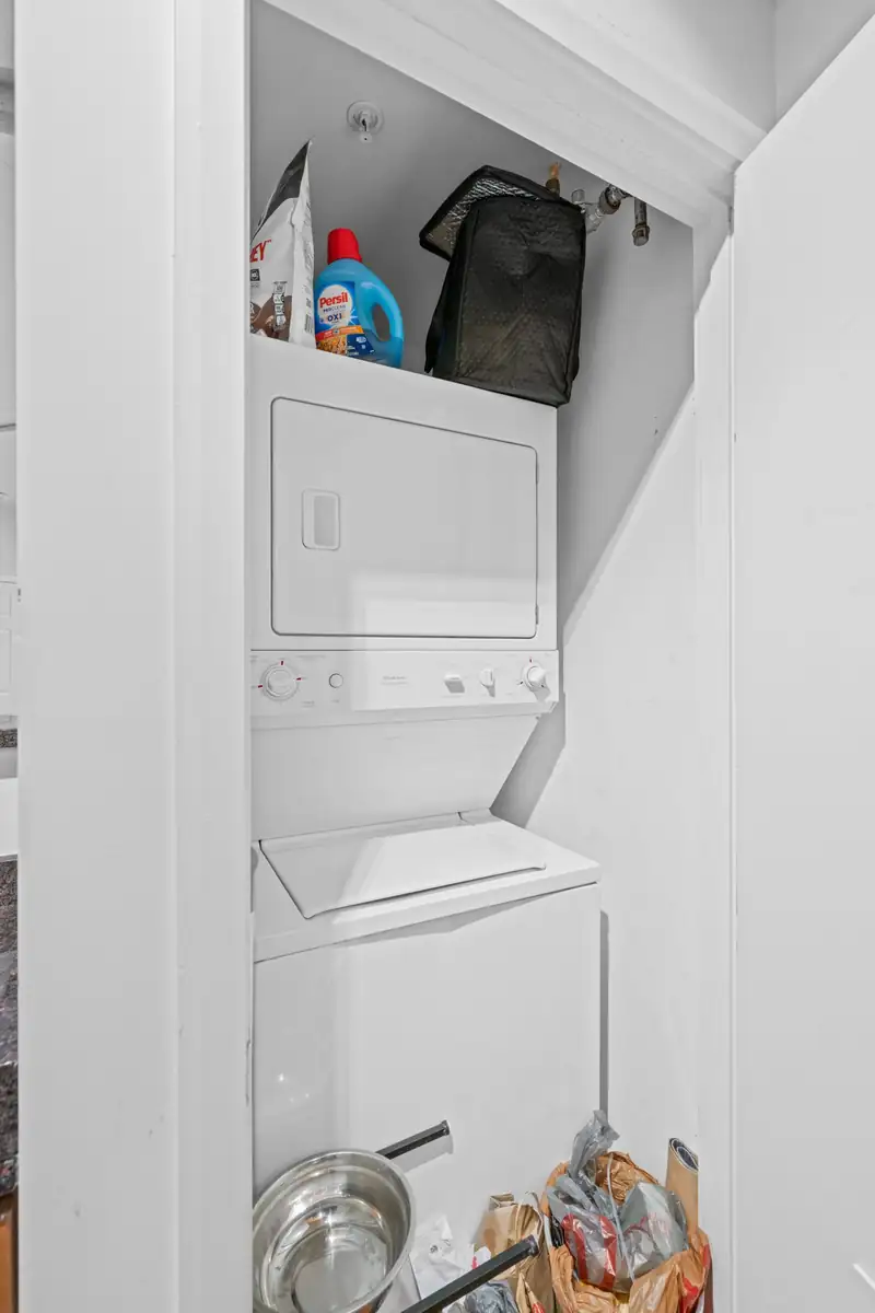 2020 12th St NW T10-46.jpg