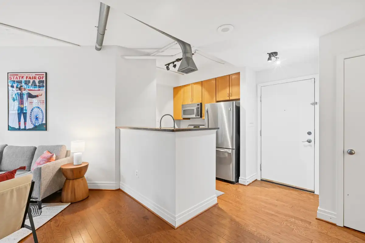 2020 12th St NW T10-38.jpg