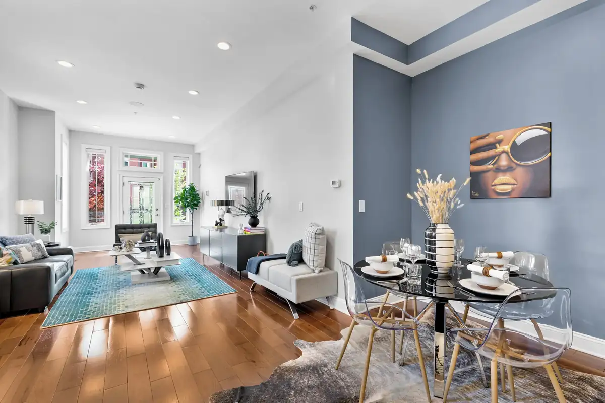 Home staging at Augmenting the Sellers Existing Furniture, photo 69 of 103