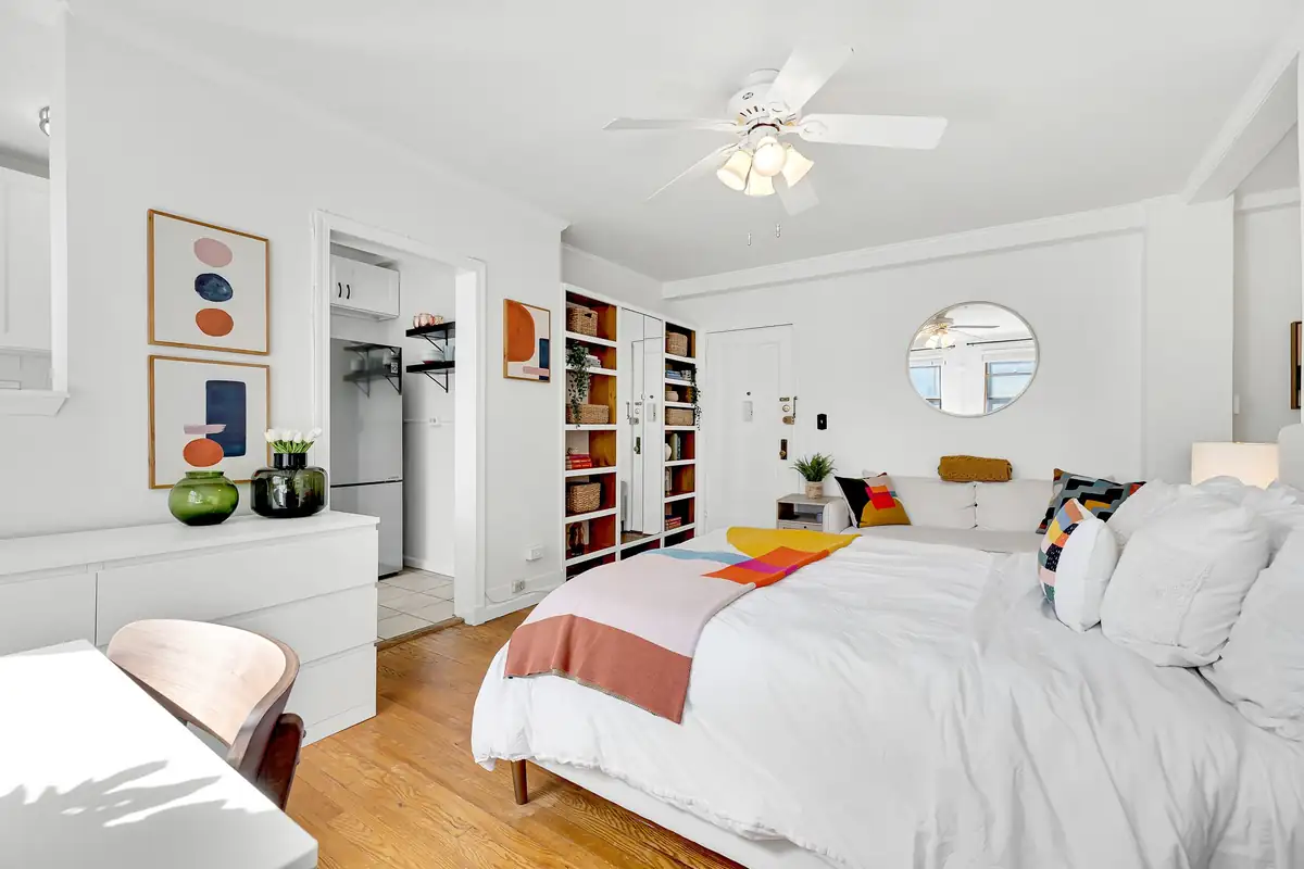 Home staging at 3600 Connecticut Ave NW #205