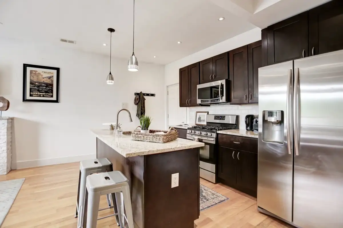 Home staging at Augmenting the Sellers Existing Furniture, photo 46 of 103