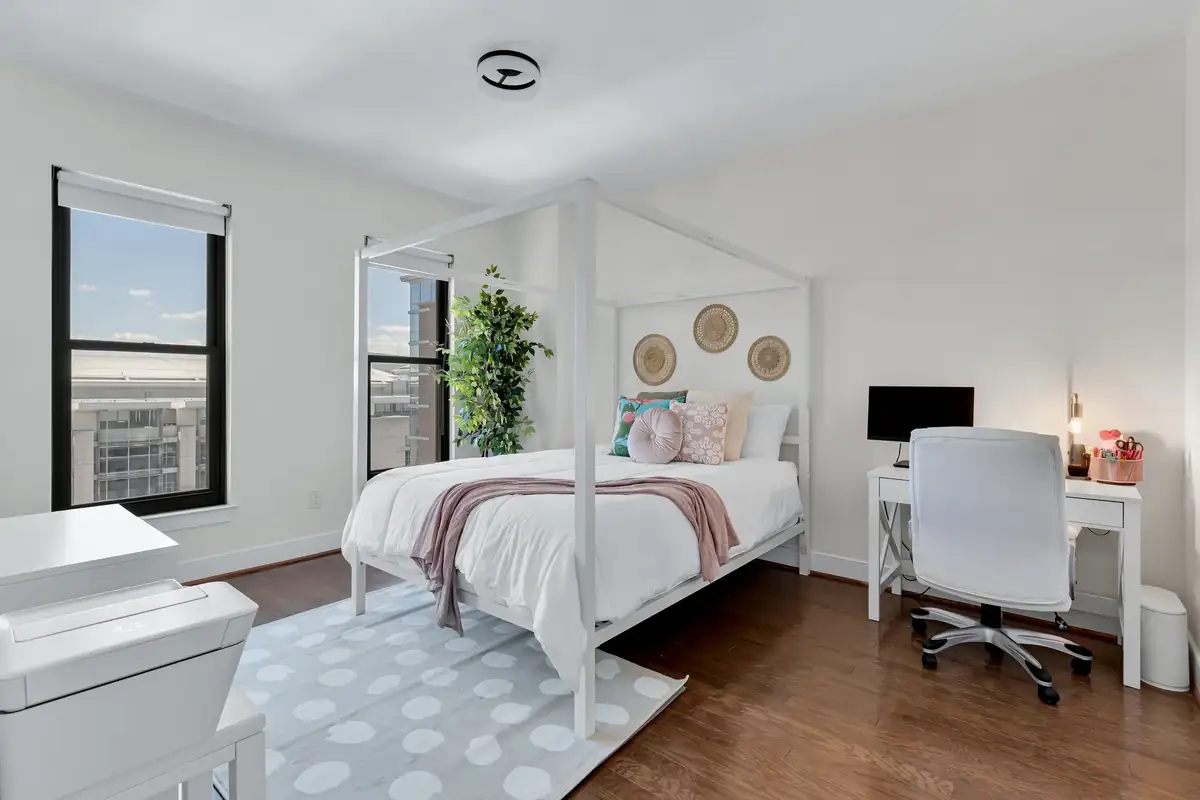 910 M St NW 801-0018.jpg