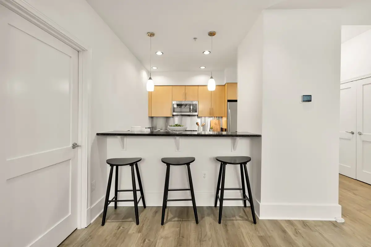 Home staging at 2100 11th St NW #108