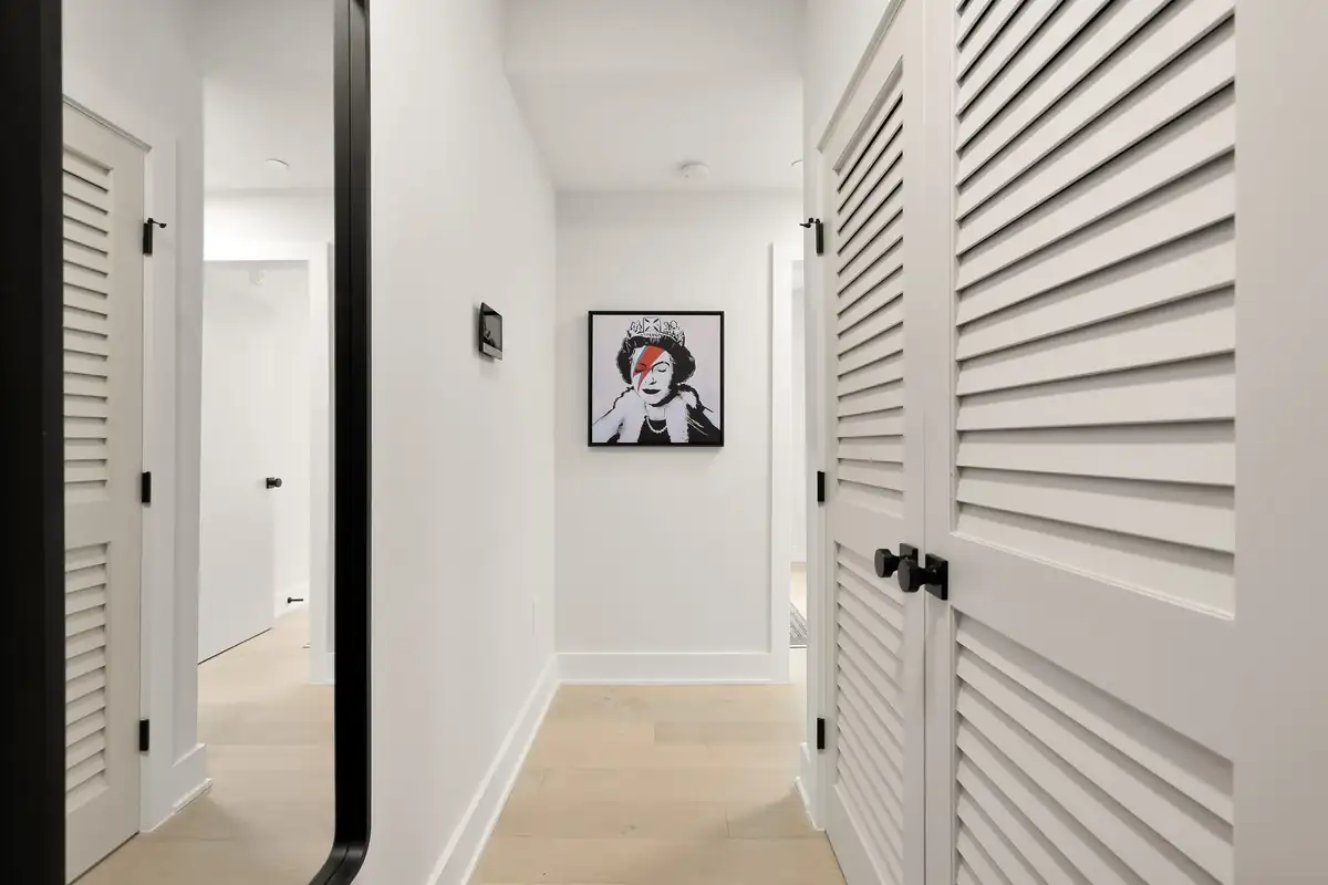 Home staging at 3934 14th St NW #302