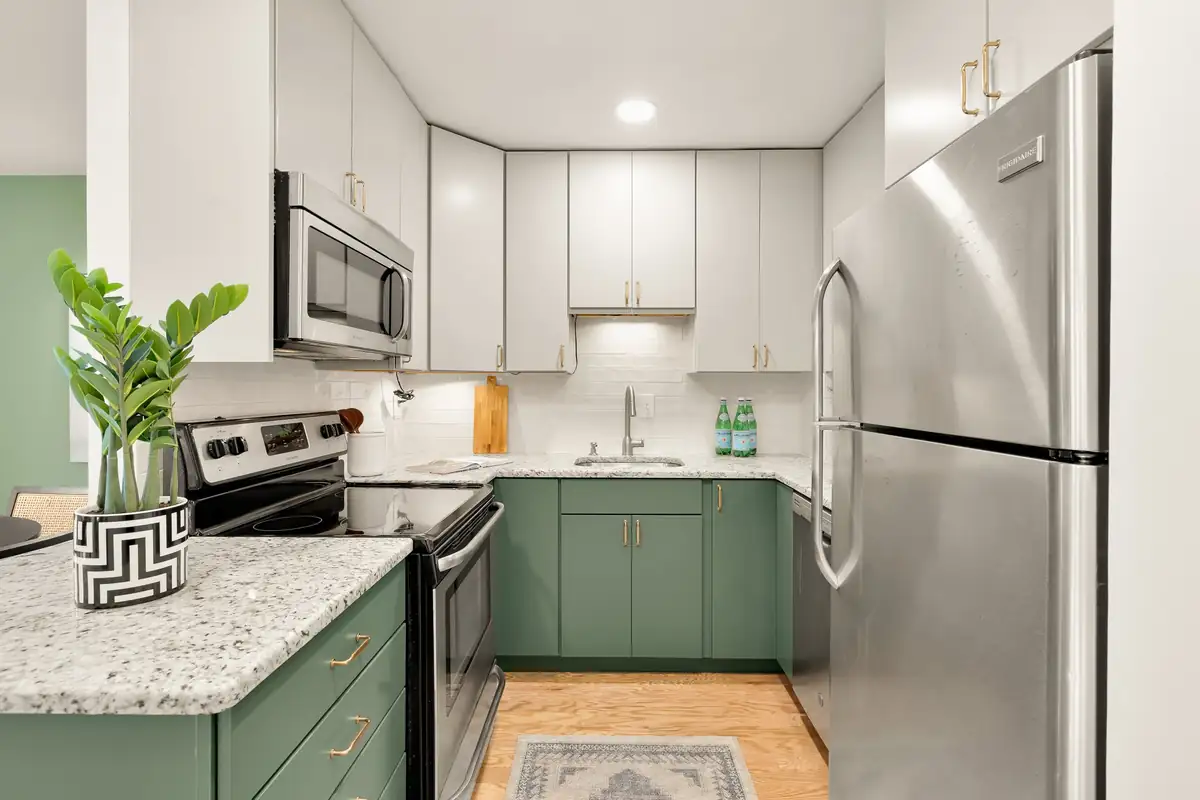 2440 16th St NW 507-0006.jpg