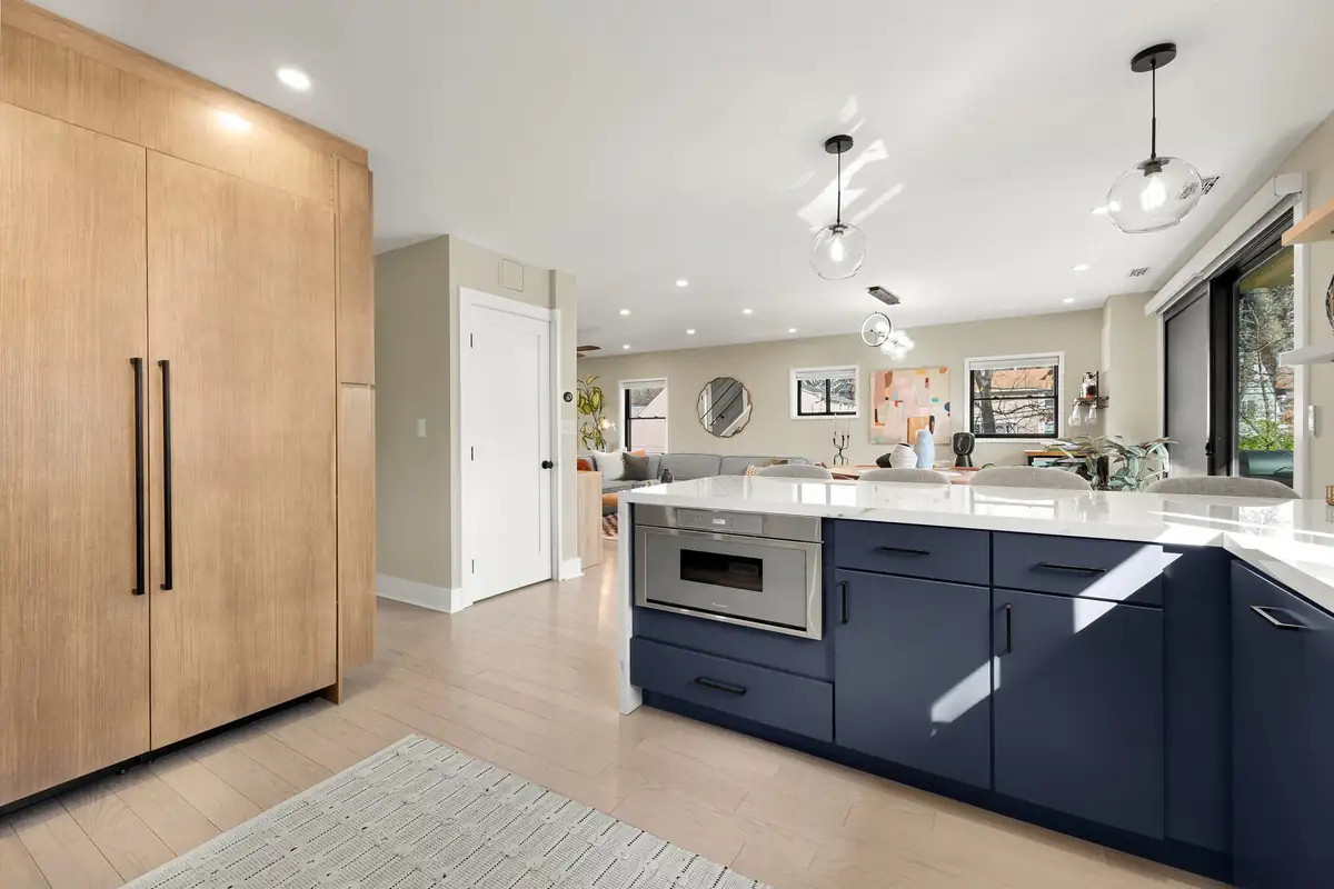 8215 Roanoke Ave Reshoot-0023.jpg