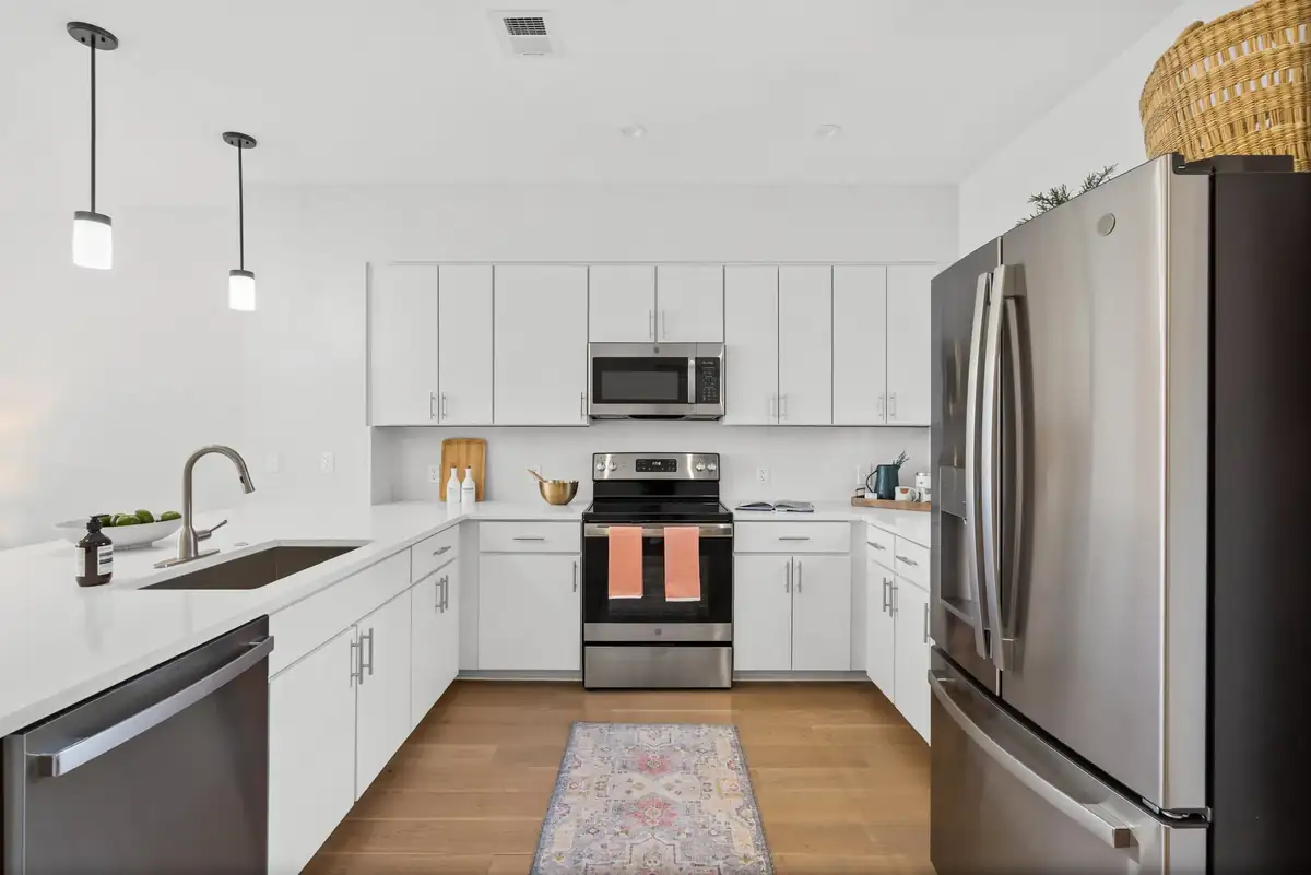 1015 Spring Rd NW - 0014.jpg