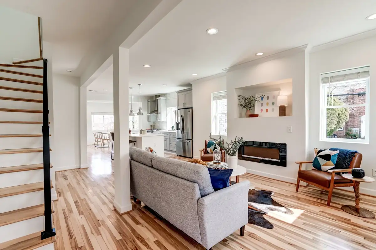 401 Delafield Pl NW-13.jpg