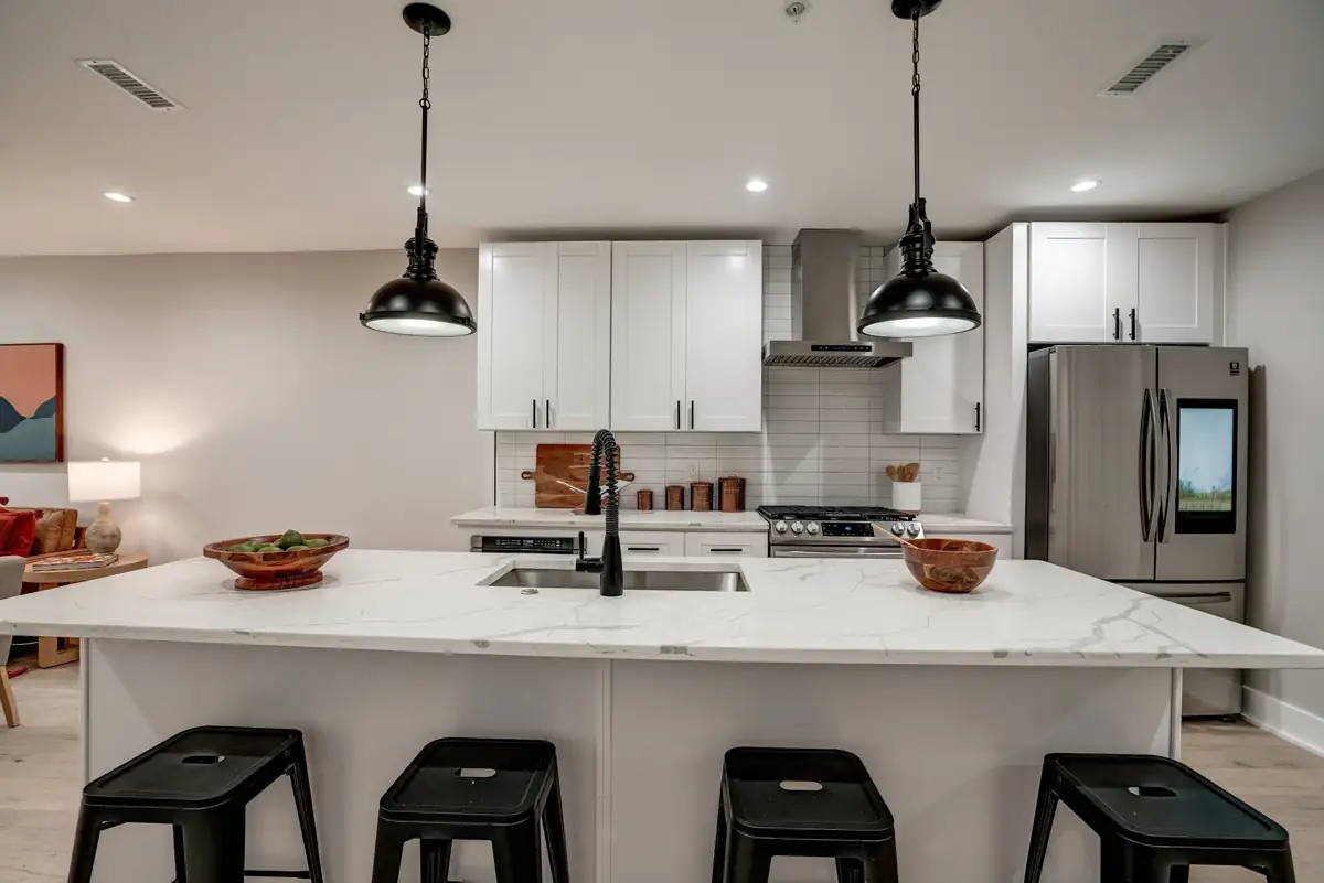 716 Kearny St NE-29.jpg