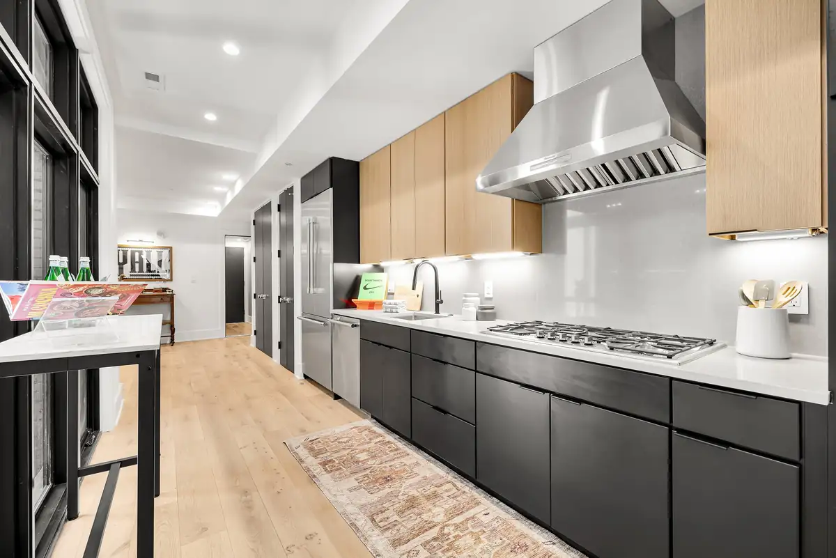 1460 Rhode Island Ave NW P8-0015.jpg