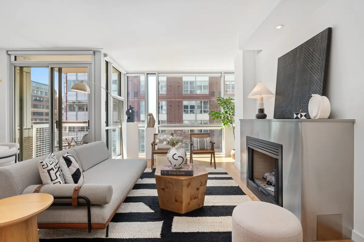 Home staging at 1300 13th St NW #506