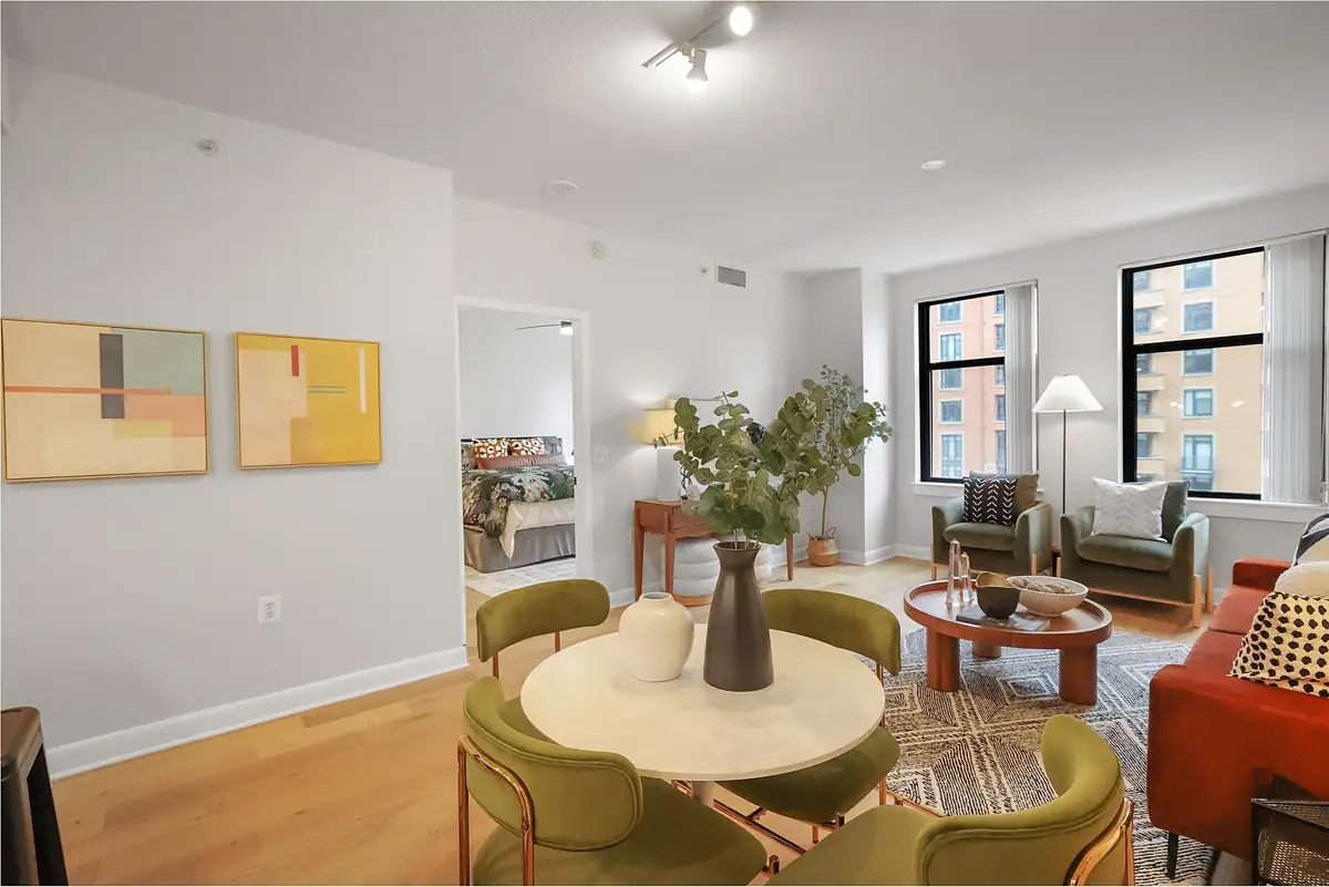 Home staging at 400 Massachusetts Ave NW #414